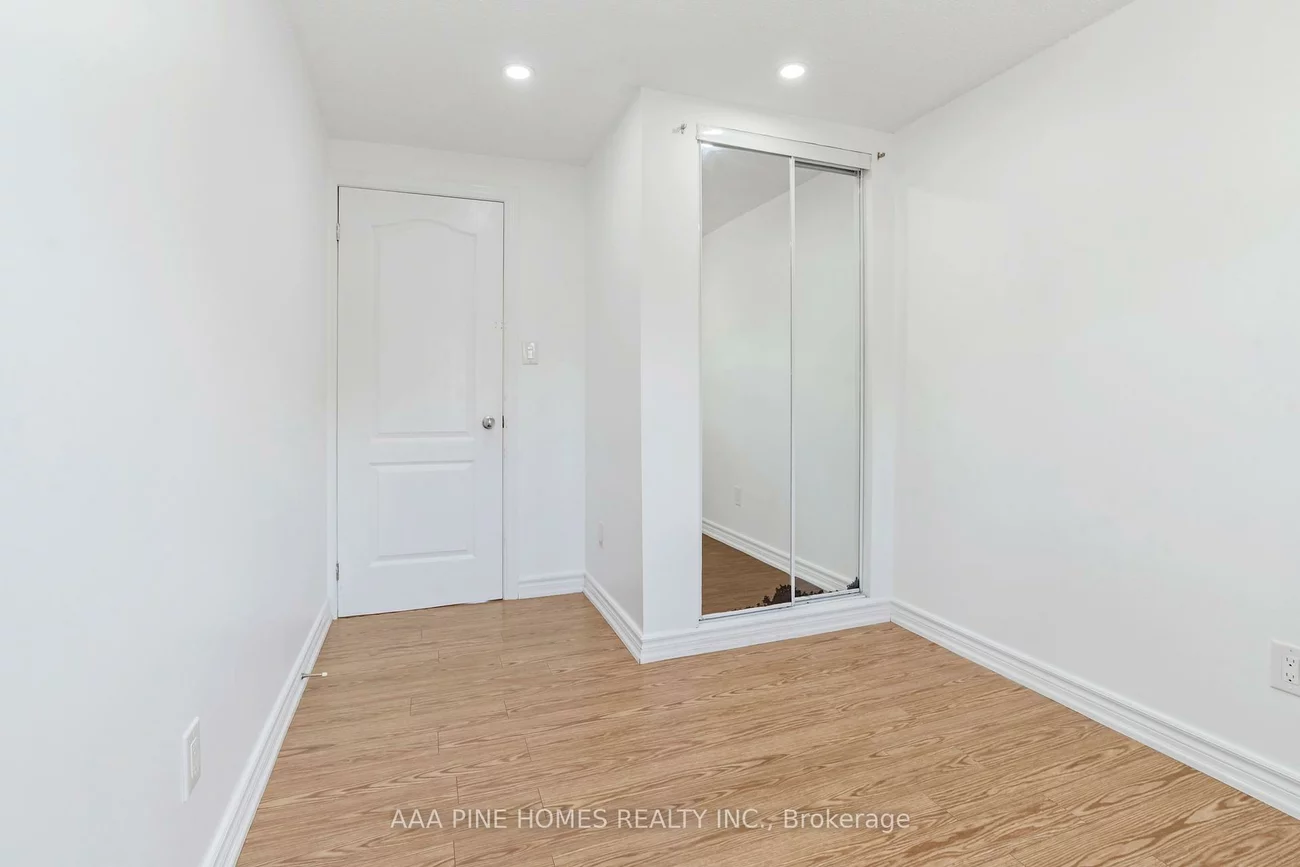 59, Burkwood, Malvern, Toronto