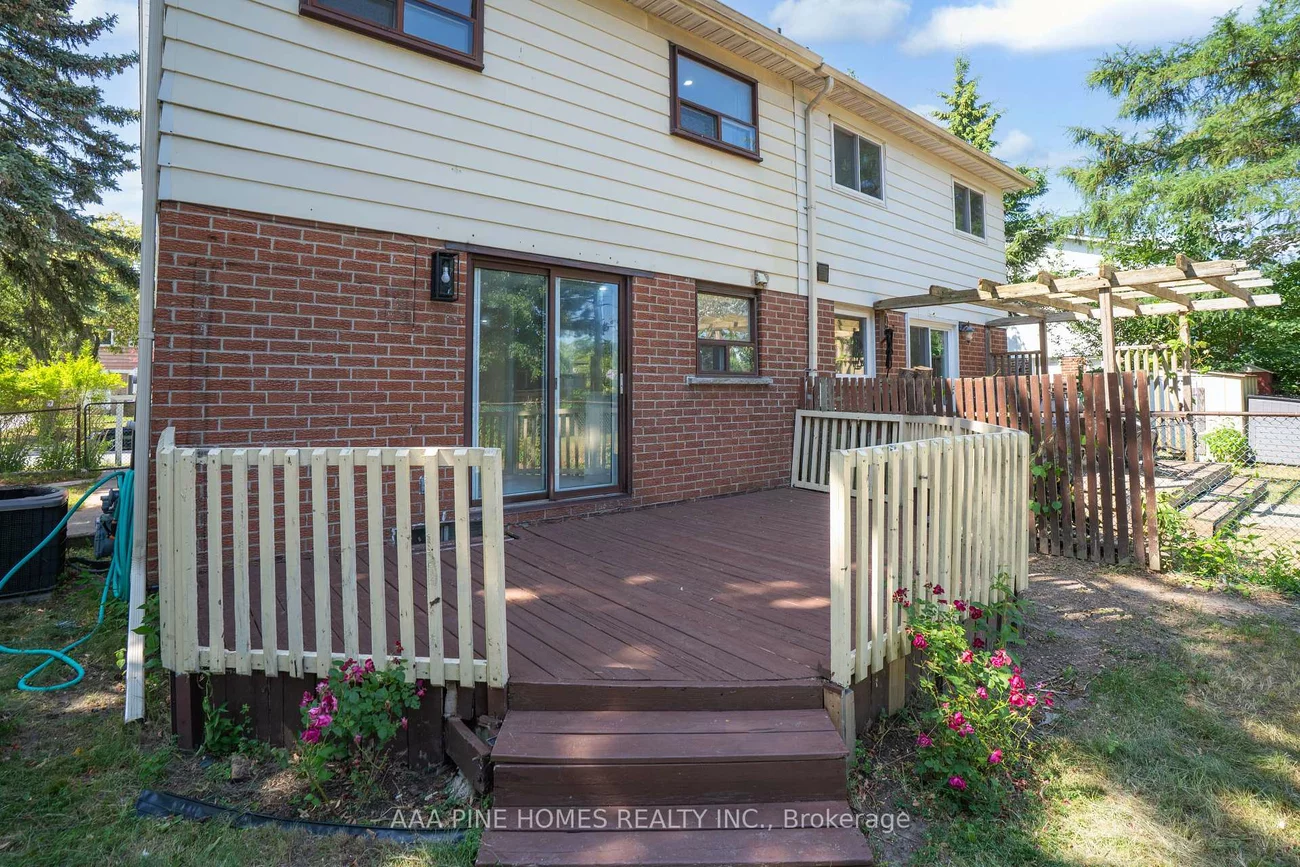 59, Burkwood, Malvern, Toronto