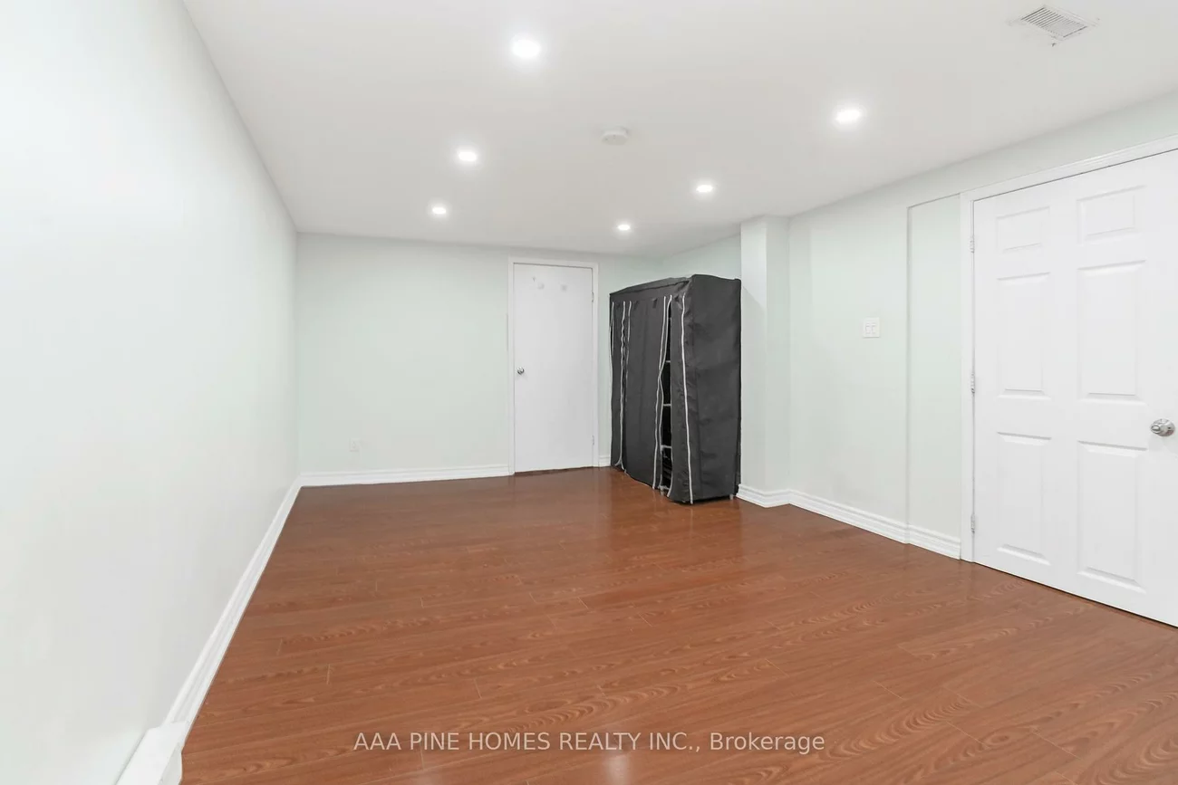 59, Burkwood, Malvern, Toronto