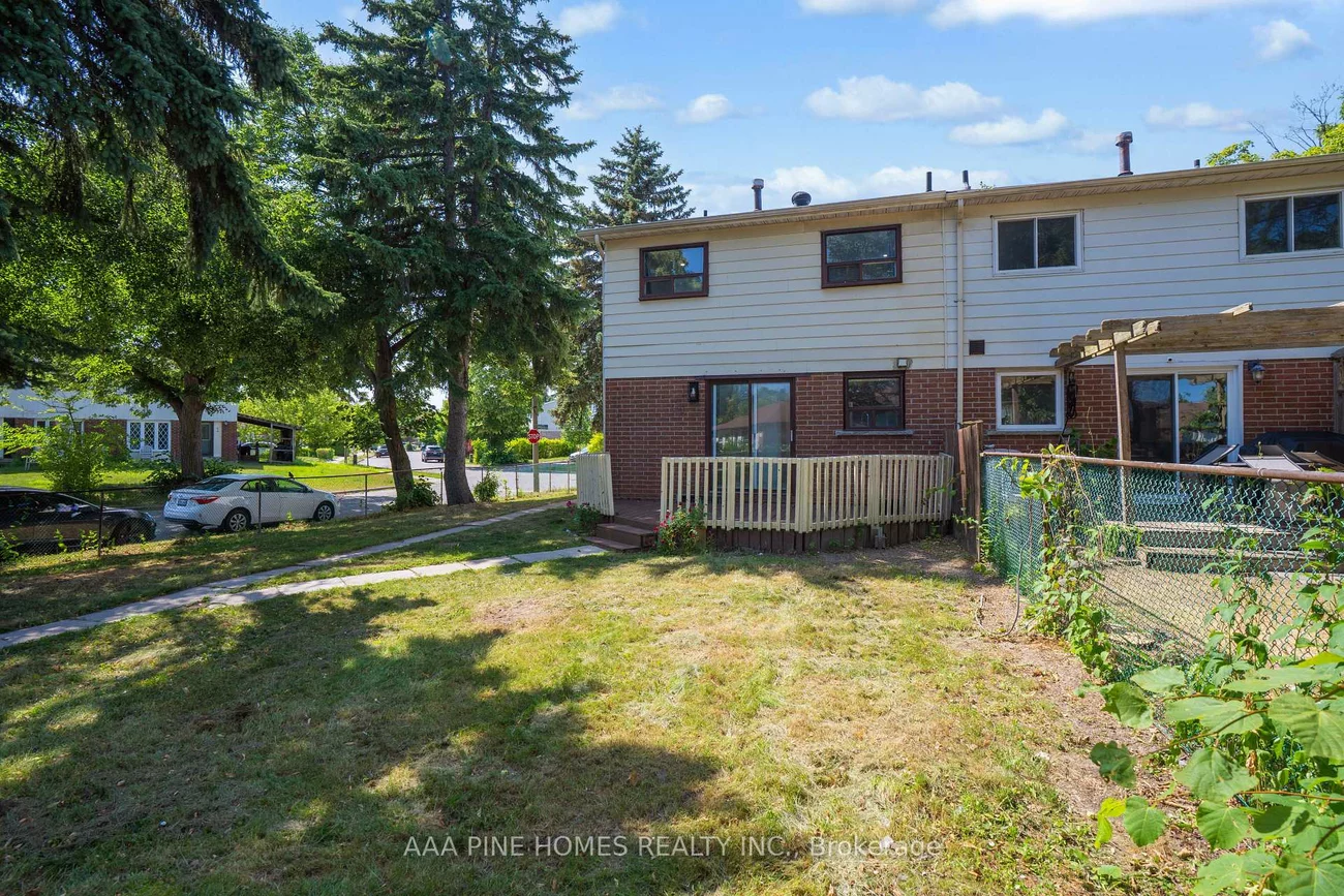 59, Burkwood, Malvern, Toronto