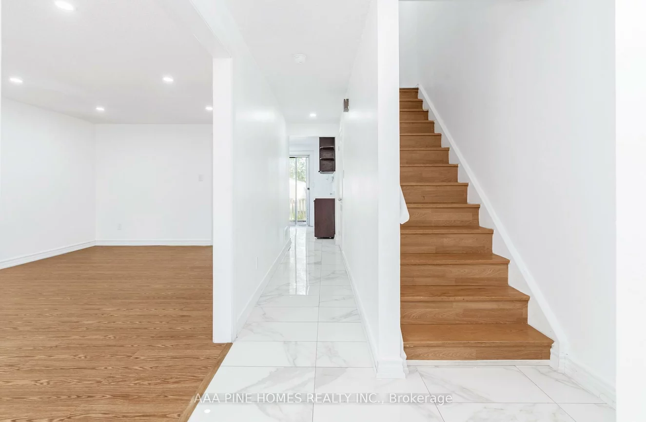 59, Burkwood, Malvern, Toronto