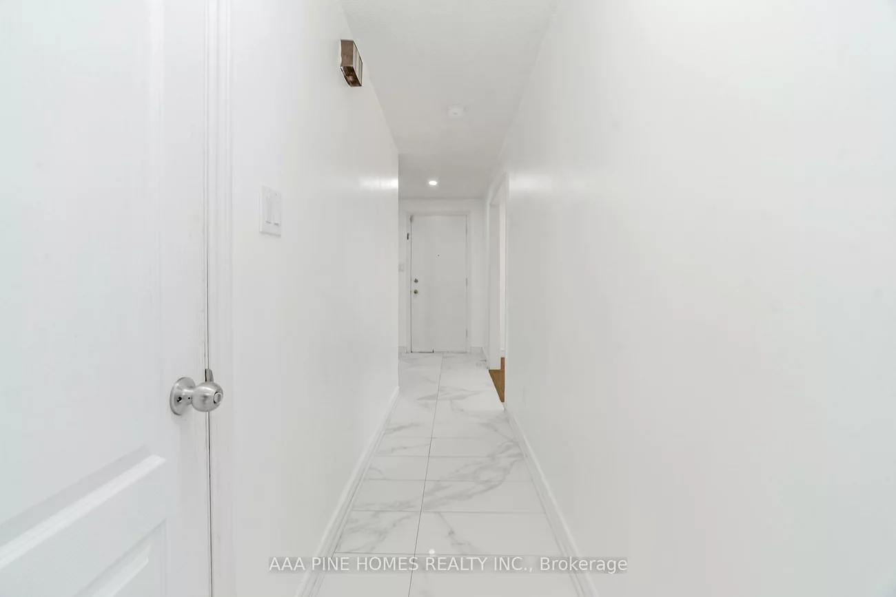 59, Burkwood, Malvern, Toronto