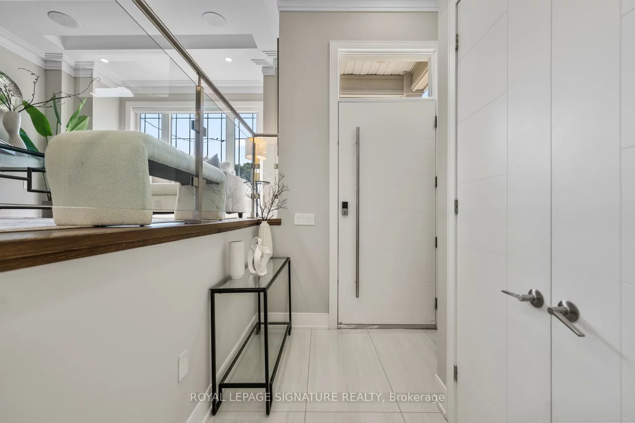 59A, Bexhill, Clairlea-Birchmount, Toronto
