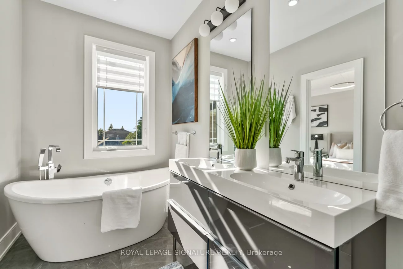 59A, Bexhill, Clairlea-Birchmount, Toronto
