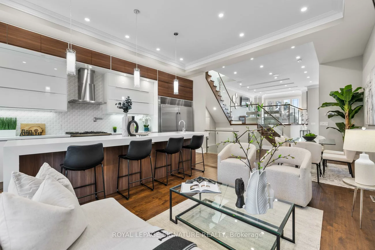 59A, Bexhill, Clairlea-Birchmount, Toronto
