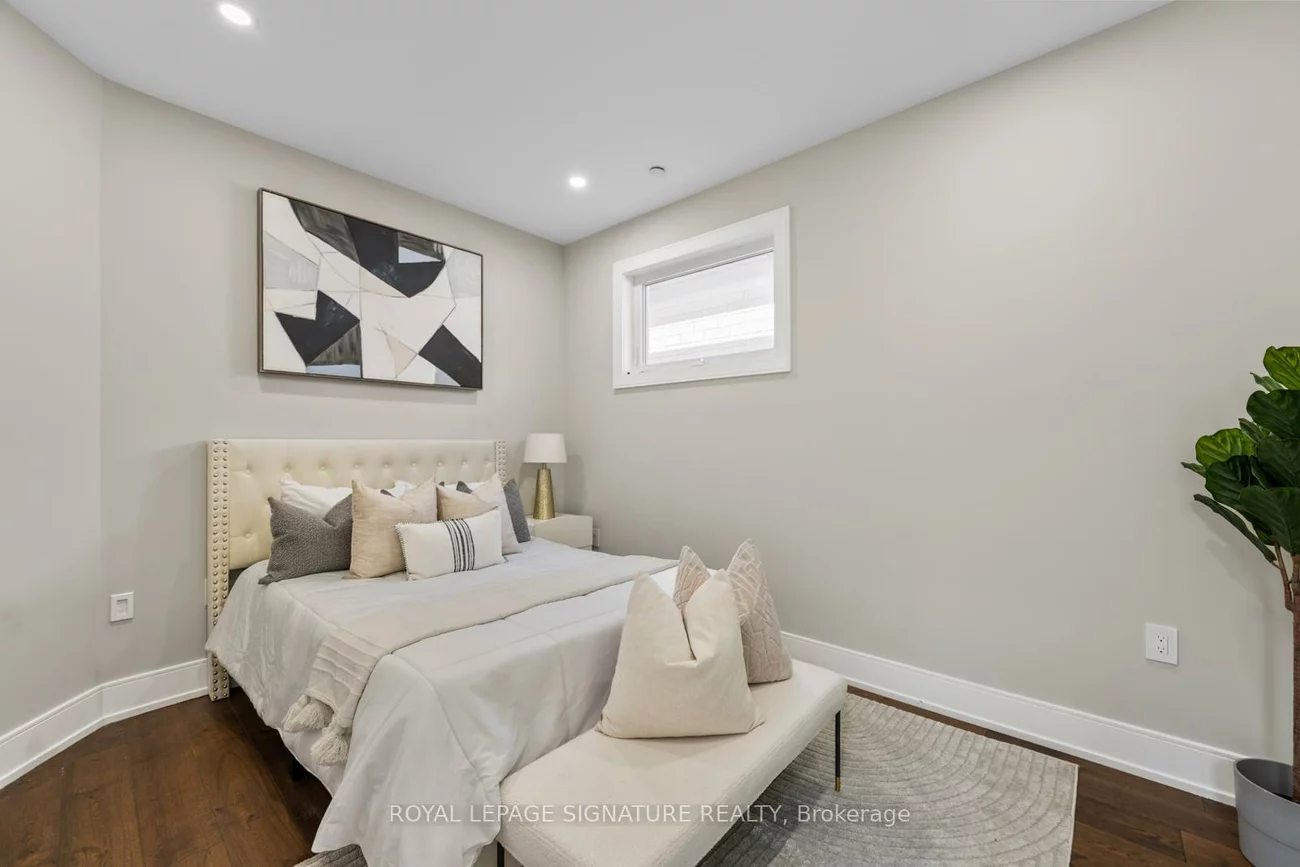 59A, Bexhill, Clairlea-Birchmount, Toronto