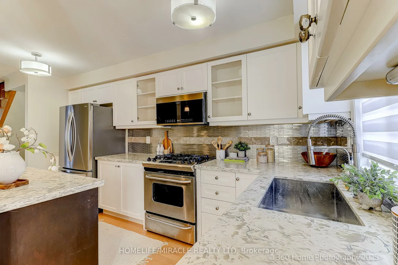 113, Wilkes, Clairlea-Birchmount, Toronto