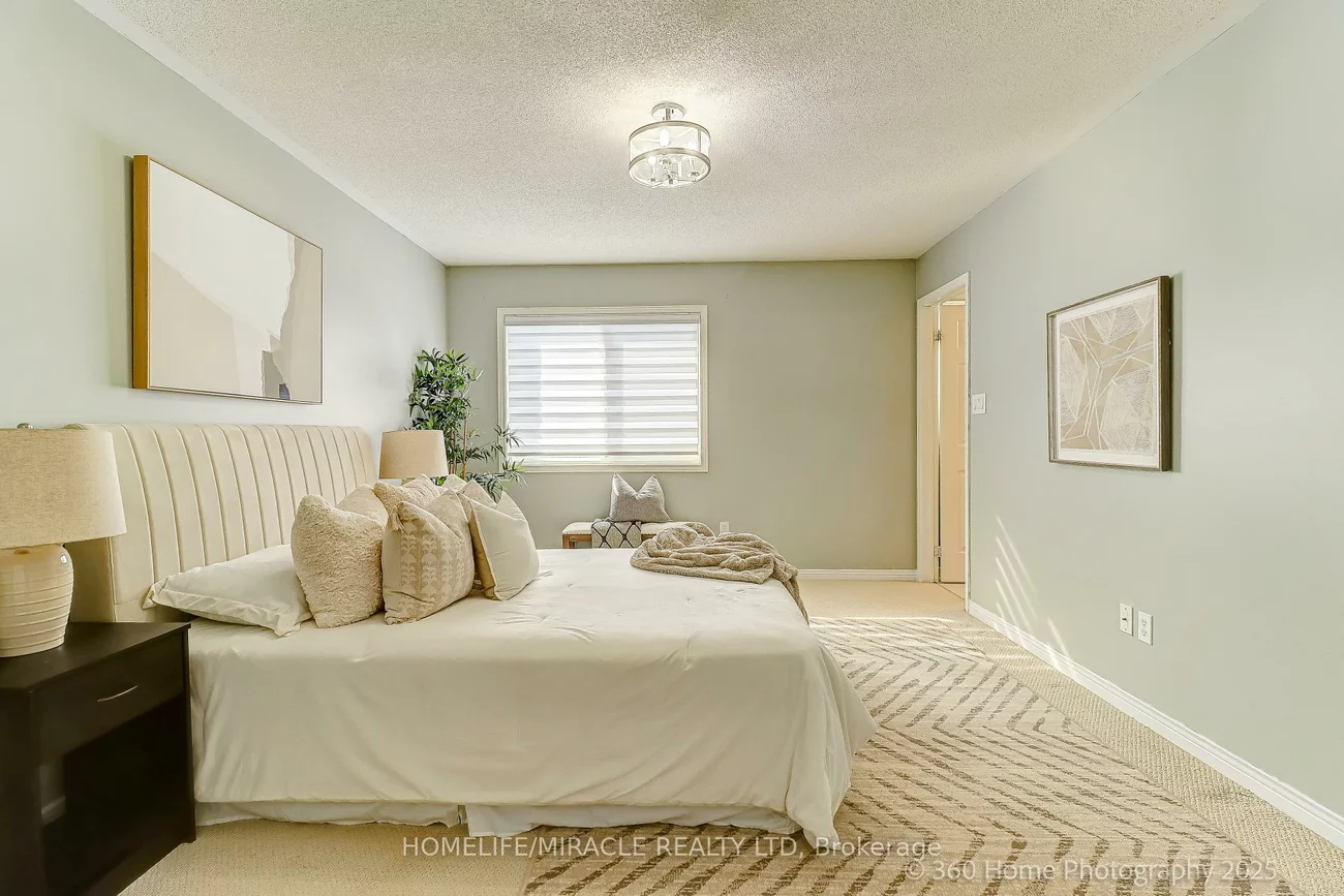 113, Wilkes, Clairlea-Birchmount, Toronto