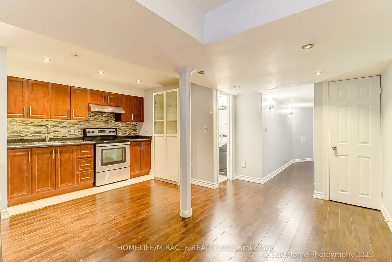 113, Wilkes, Clairlea-Birchmount, Toronto