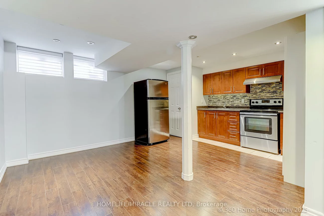 113, Wilkes, Clairlea-Birchmount, Toronto