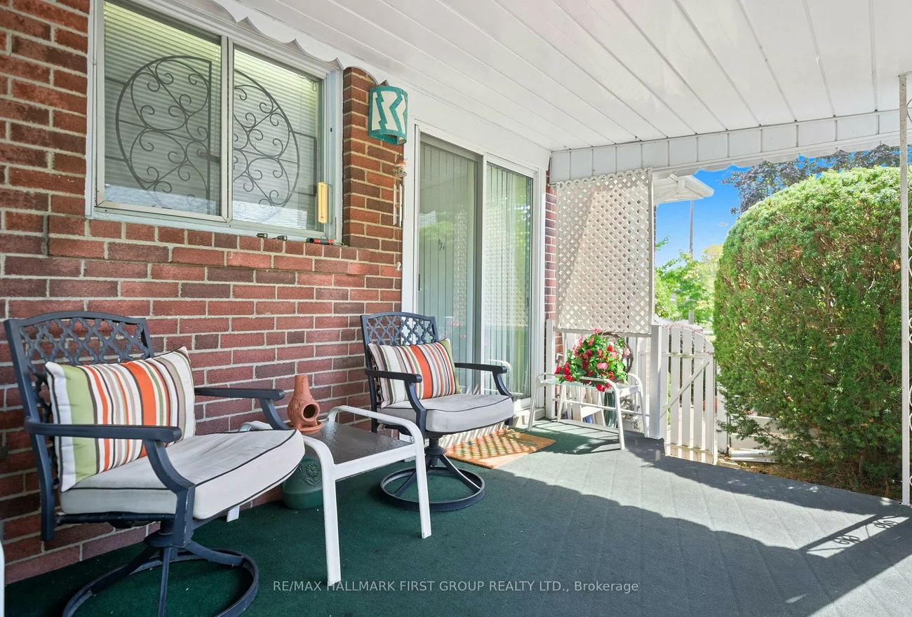 6, Windover, Woburn, Toronto