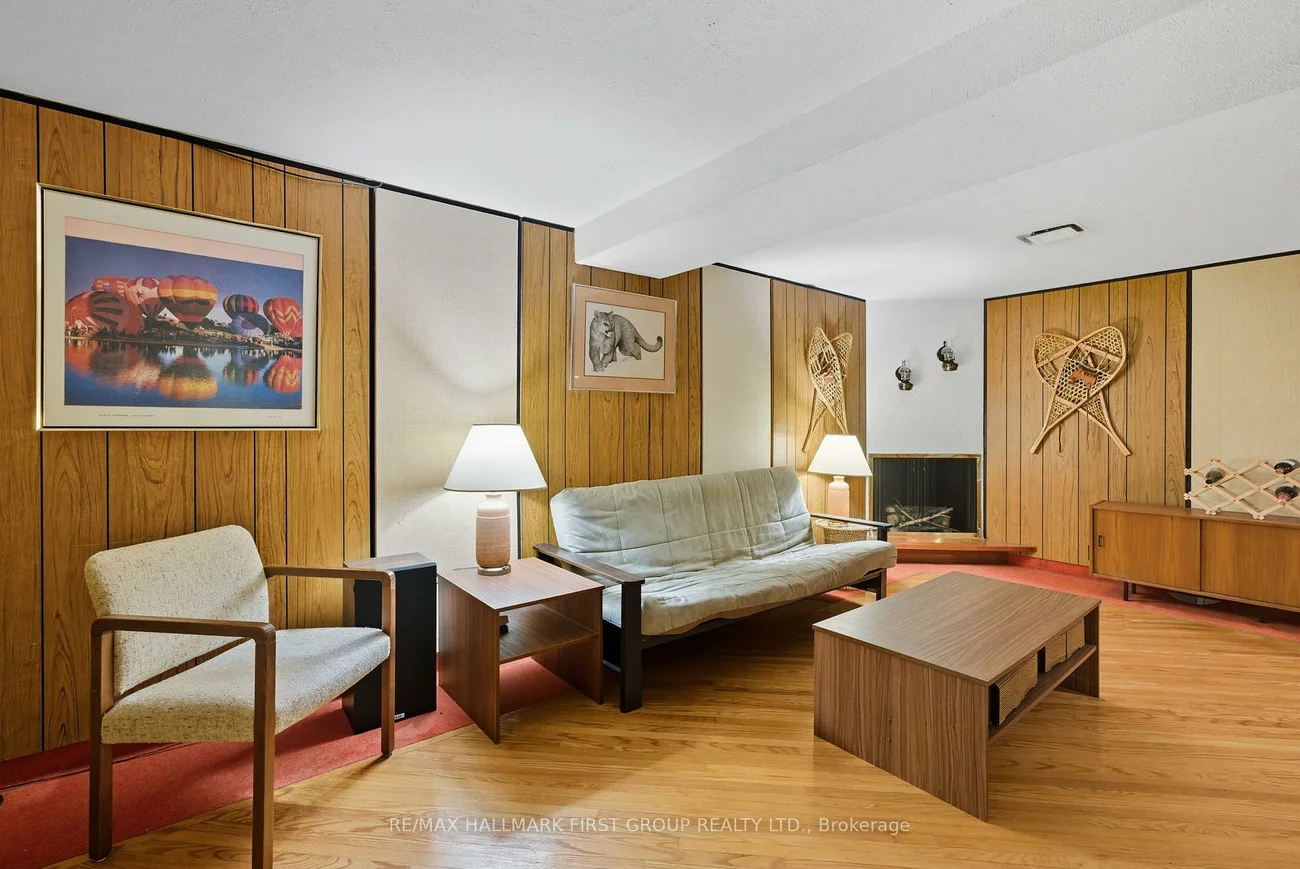 6, Windover, Woburn, Toronto
