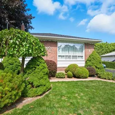 6, Windover, Woburn, Toronto