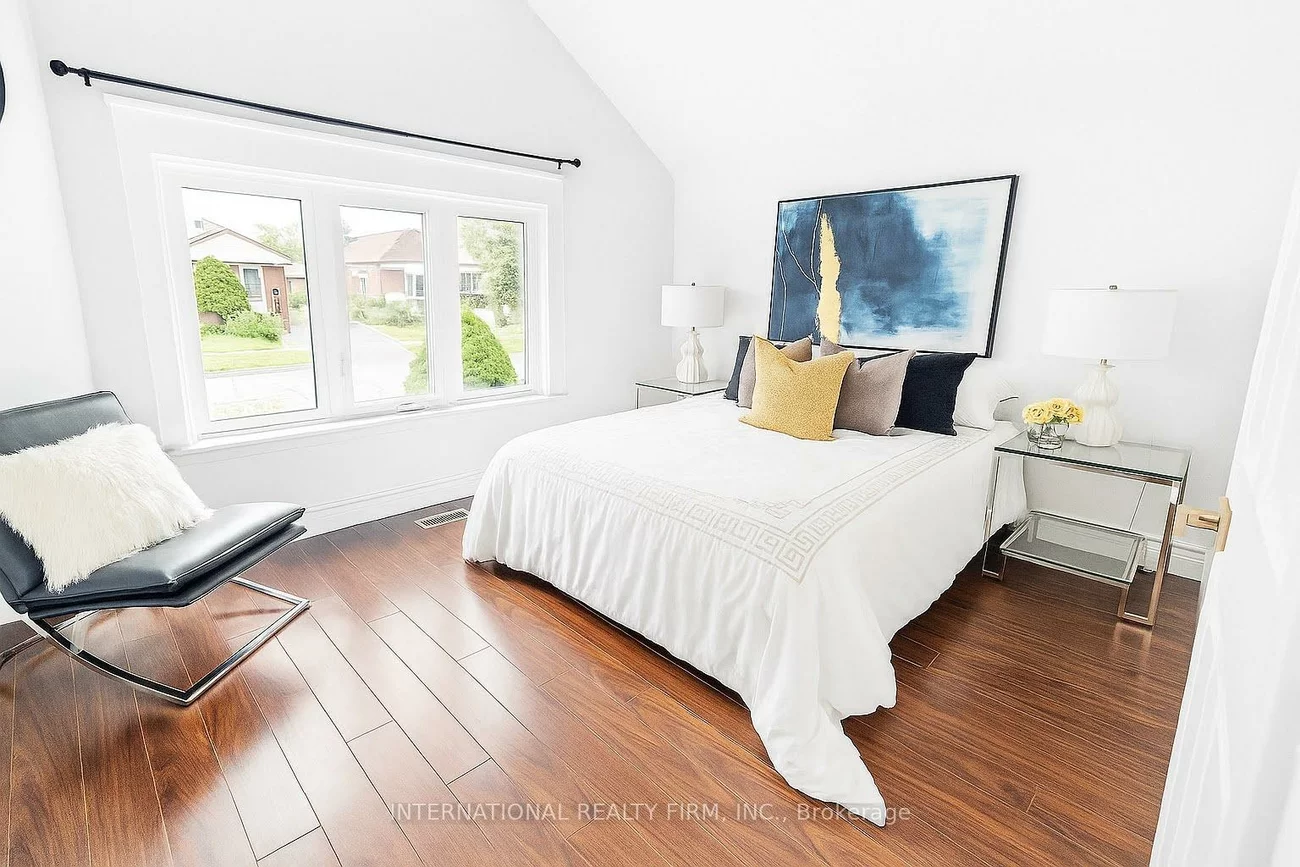 9, Benshire, Woburn, Toronto