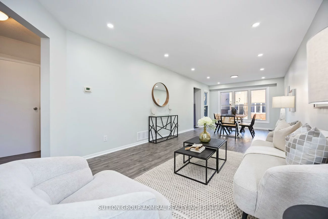 12, Tilburn, Birchcliffe-Cliffside, Toronto