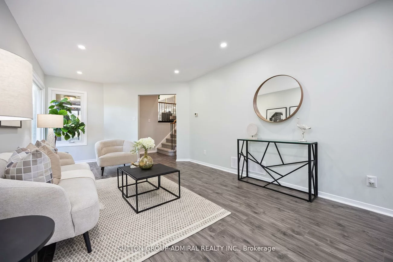 12, Tilburn, Birchcliffe-Cliffside, Toronto