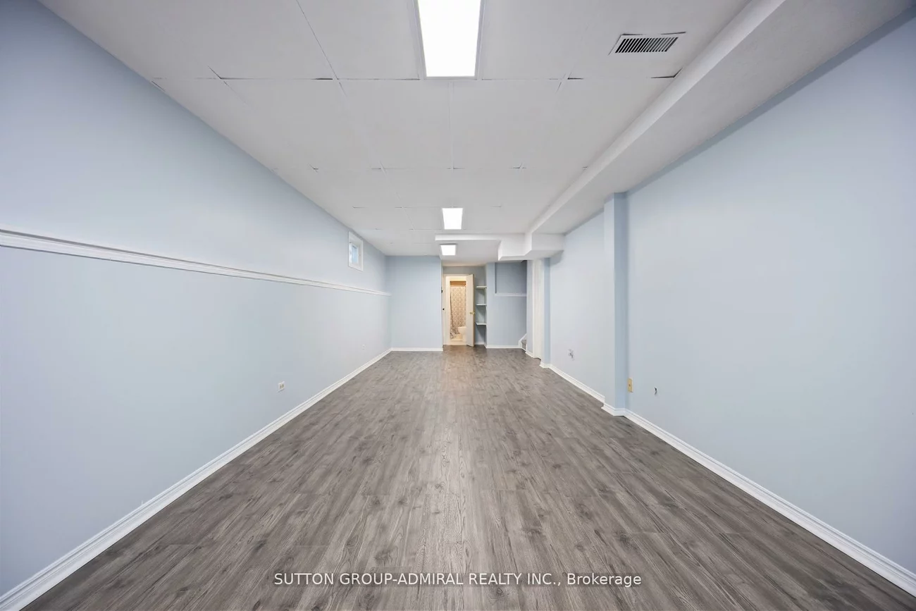 12, Tilburn, Birchcliffe-Cliffside, Toronto