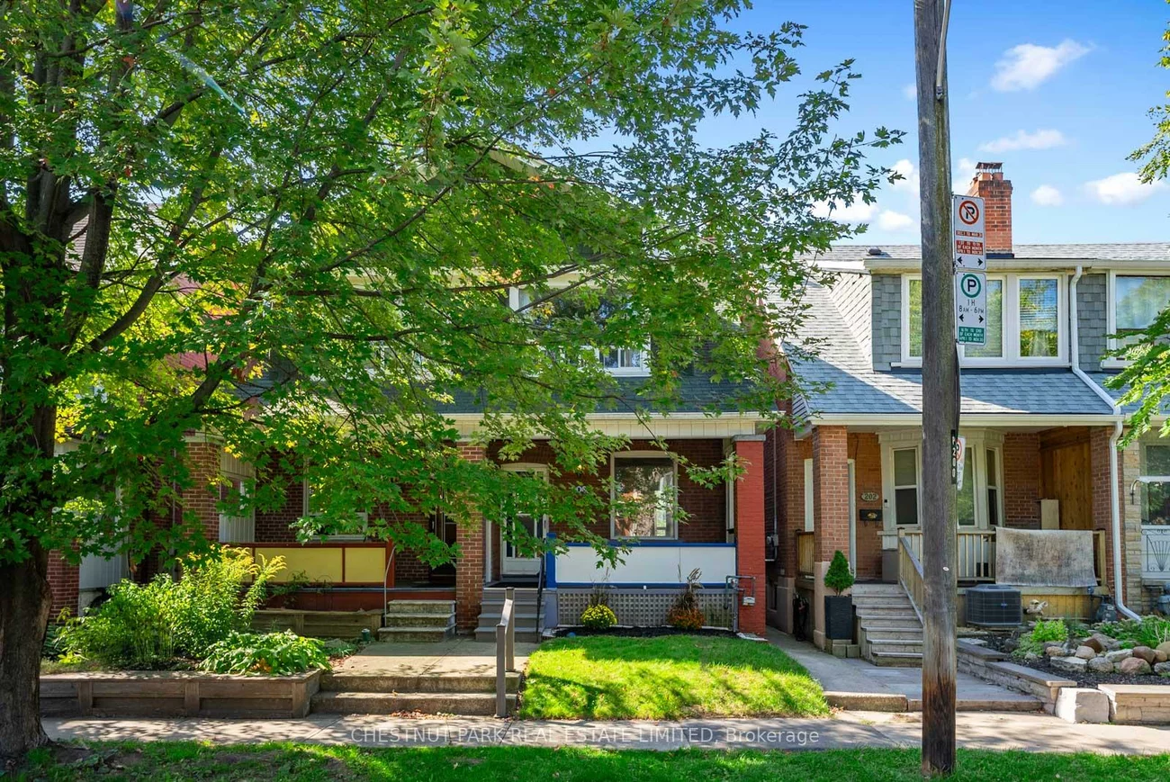 200, Gillard, Greenwood-Coxwell, Toronto