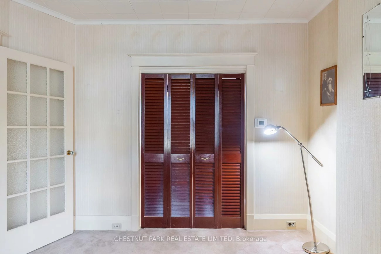 200, Gillard, Greenwood-Coxwell, Toronto