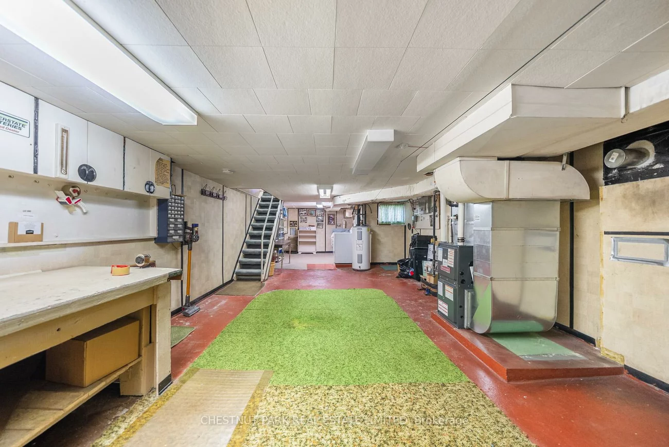 200, Gillard, Greenwood-Coxwell, Toronto