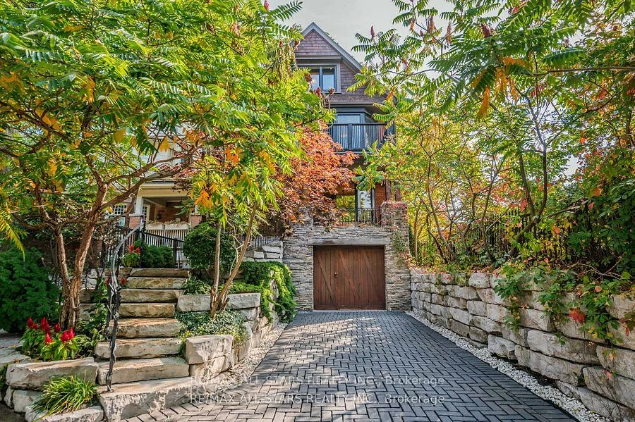 151, Balsam, The Beaches, Toronto