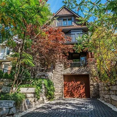 151, Balsam, The Beaches, Toronto