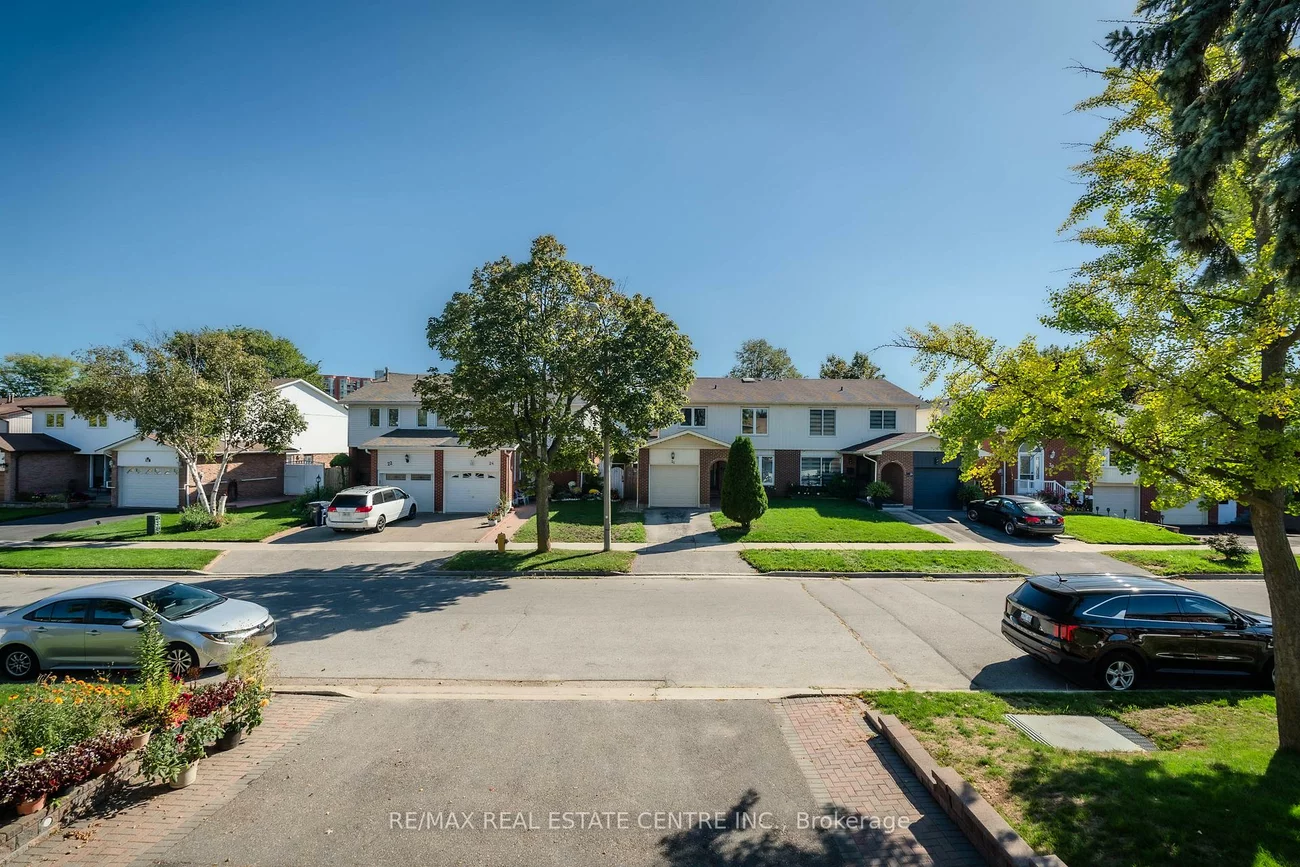 33, Millhouse, Rouge E11, Toronto