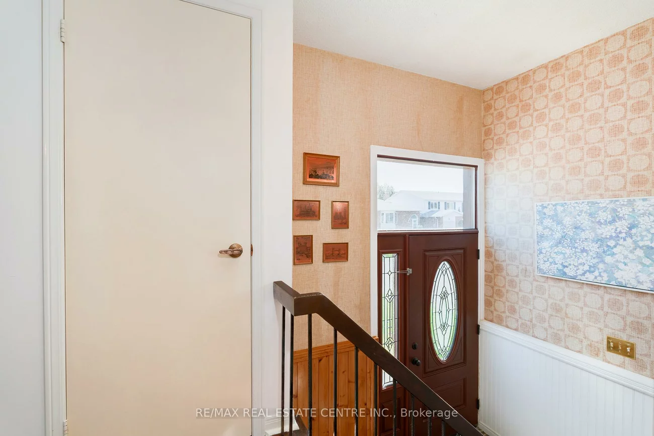 33, Millhouse, Rouge E11, Toronto