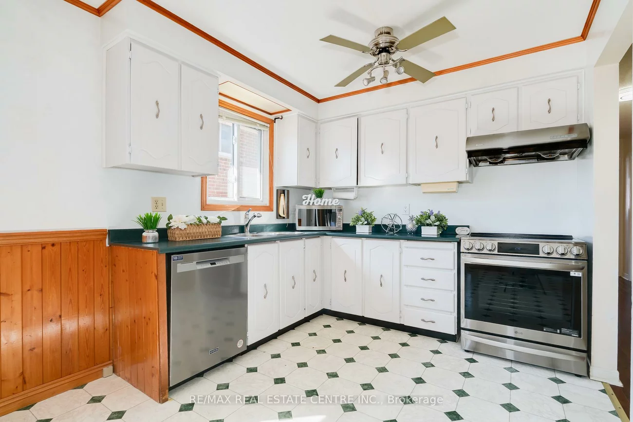 33, Millhouse, Rouge E11, Toronto