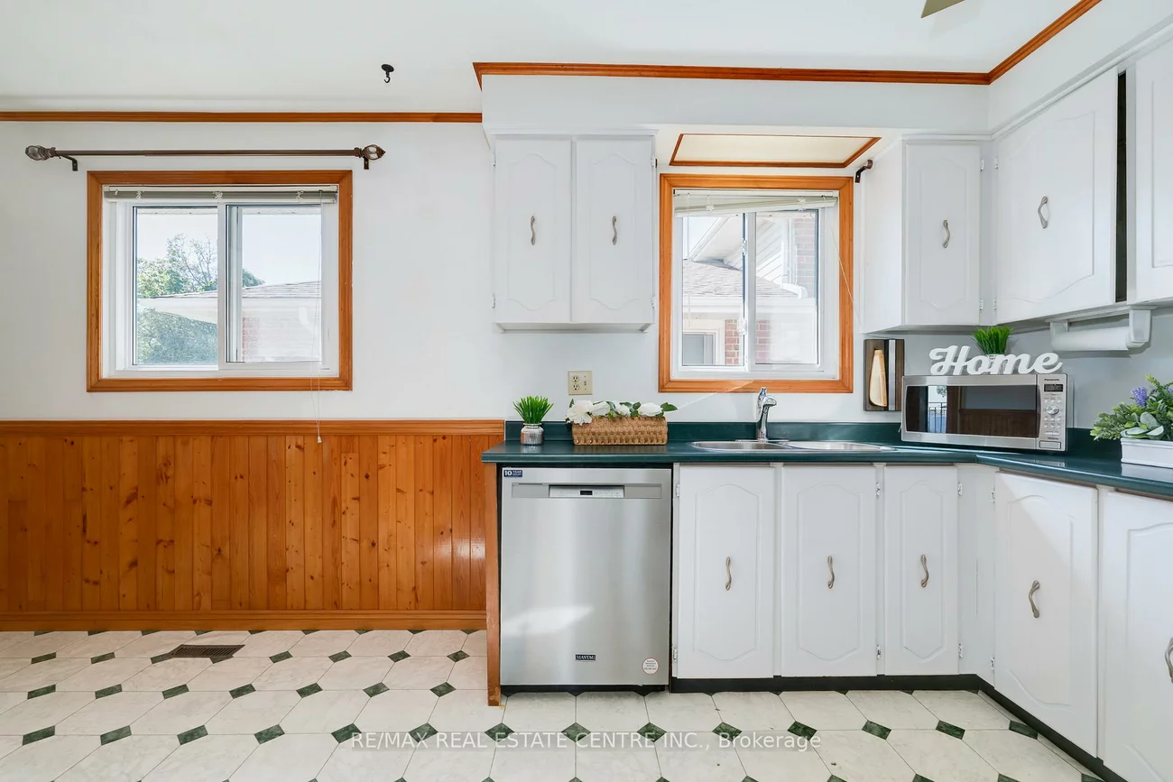 33, Millhouse, Rouge E11, Toronto