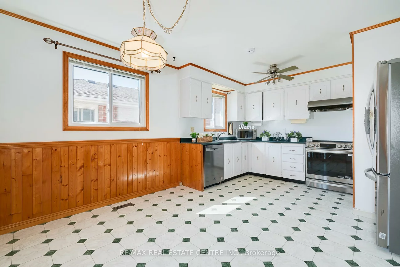 33, Millhouse, Rouge E11, Toronto