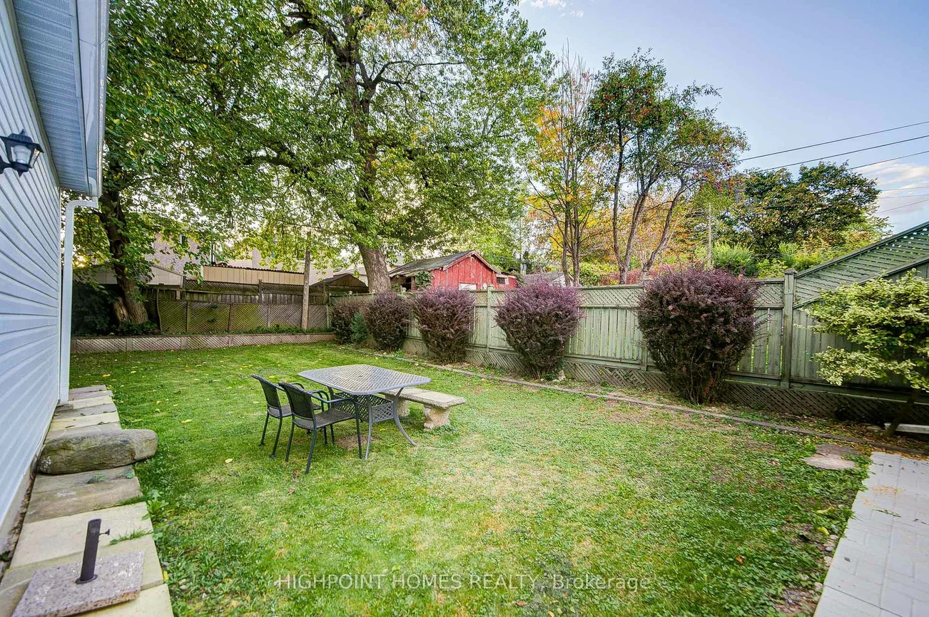 50, South Woodrow, Birchcliffe-Cliffside, Toronto