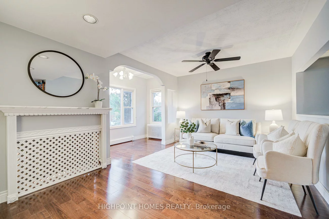 50, South Woodrow, Birchcliffe-Cliffside, Toronto