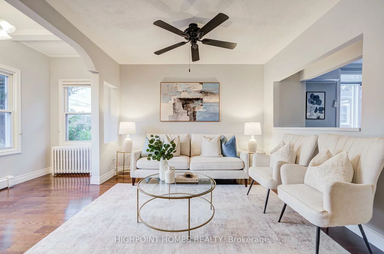 50, South Woodrow, Birchcliffe-Cliffside, Toronto