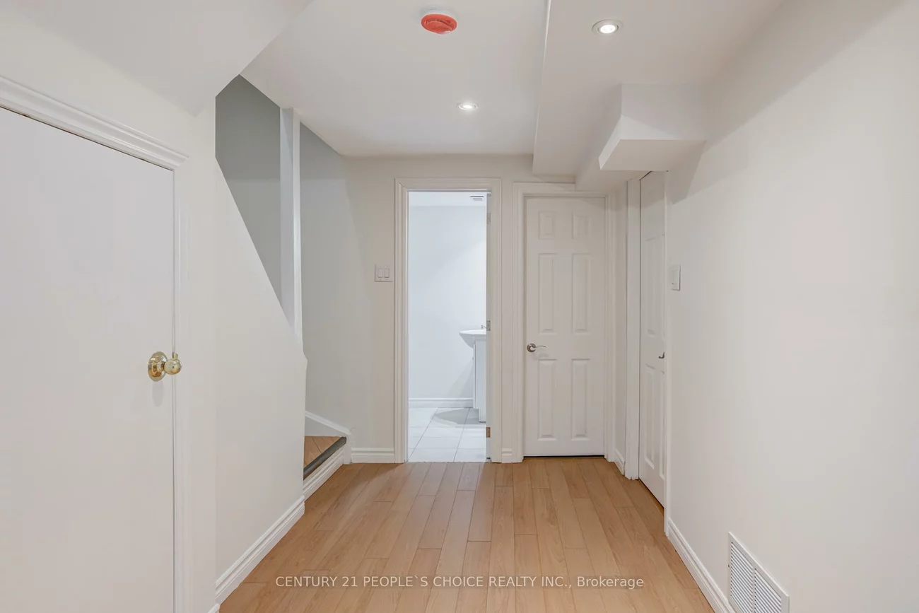 36, Ponymill, Milliken, Toronto
