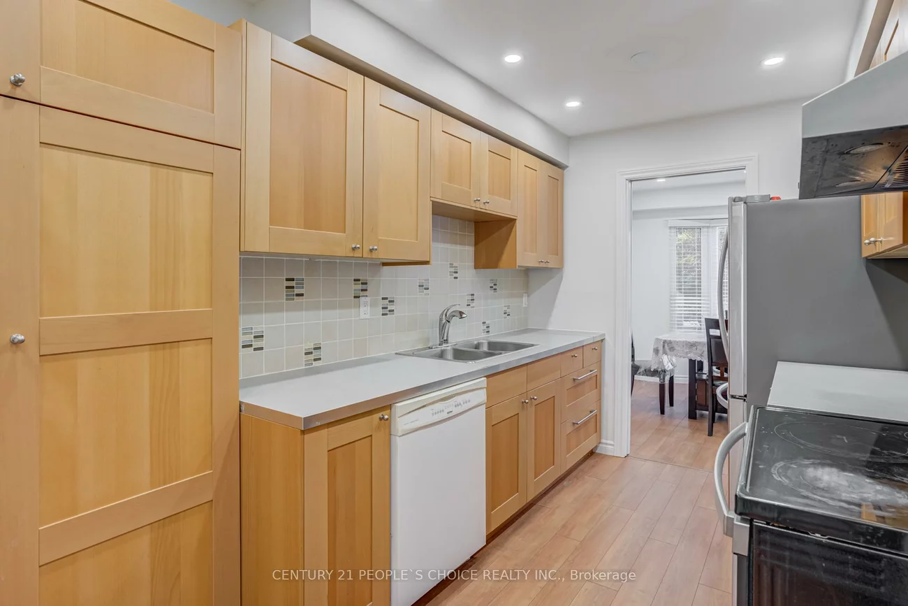 36, Ponymill, Milliken, Toronto