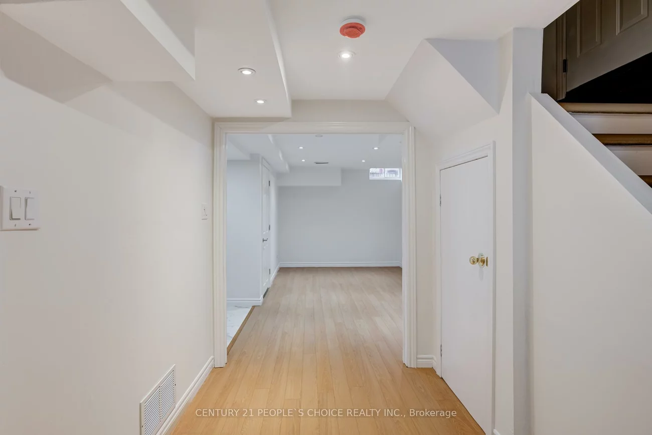 36, Ponymill, Milliken, Toronto