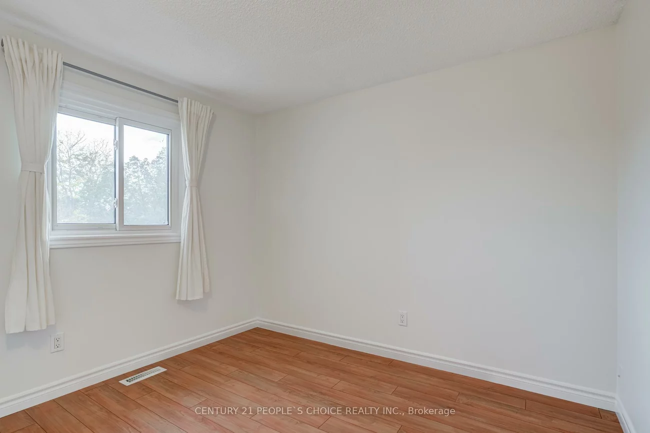 36, Ponymill, Milliken, Toronto