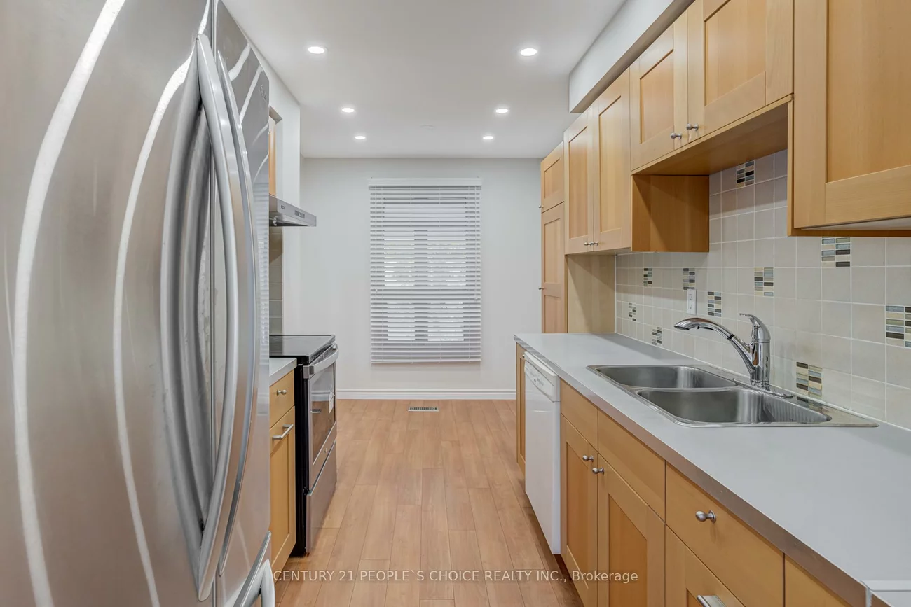 36, Ponymill, Milliken, Toronto