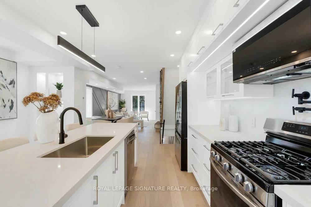 87, Wiley, Danforth Village-East York, Toronto