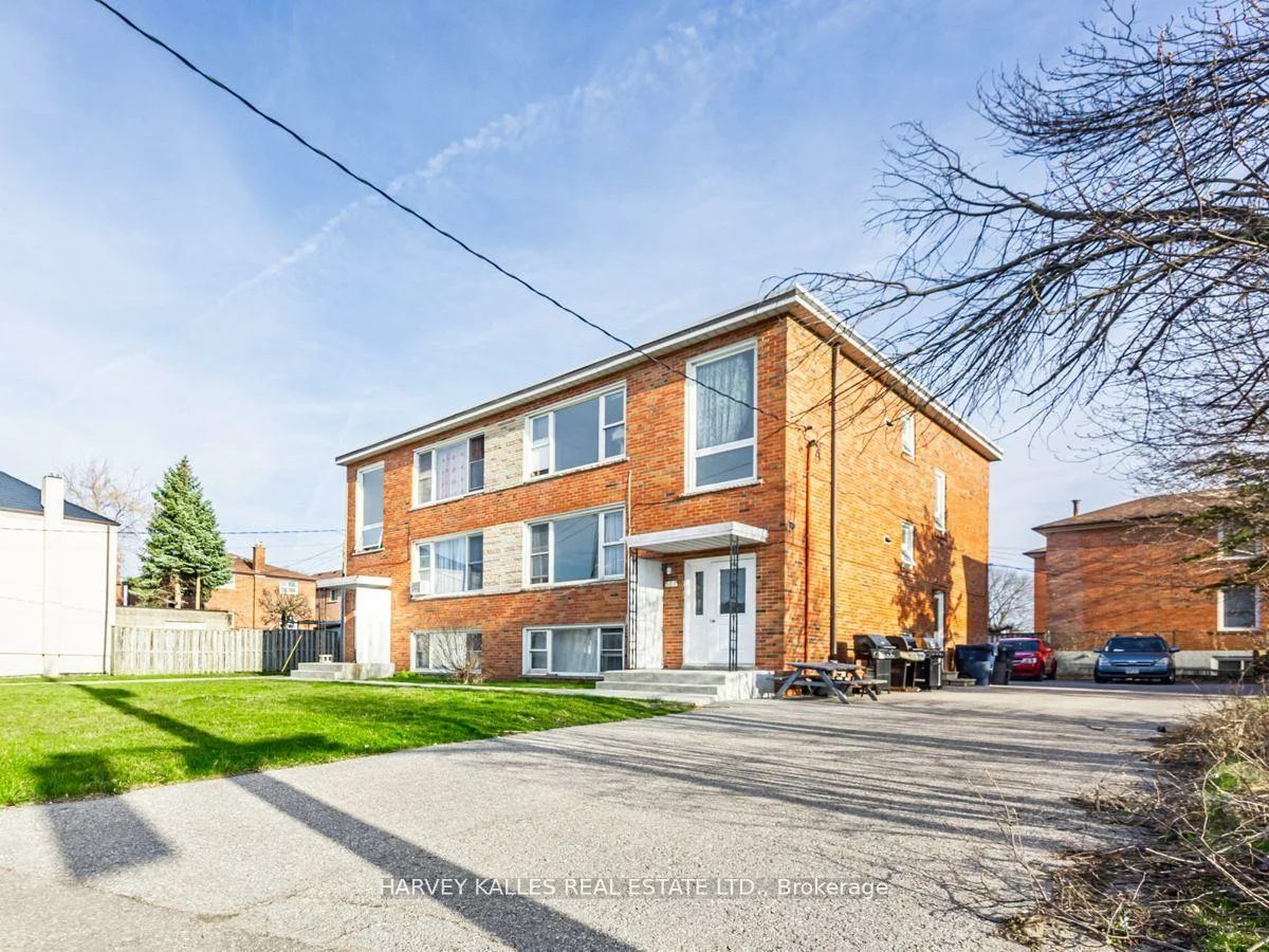 561-563, Danforth, Clairlea-Birchmount, Toronto