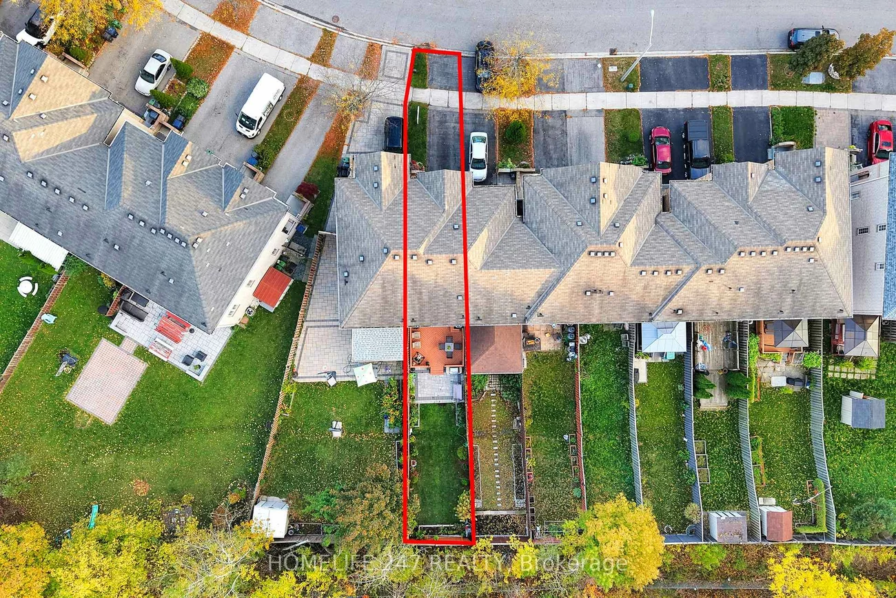 126, Conn Smythe, Scarborough Village, Toronto