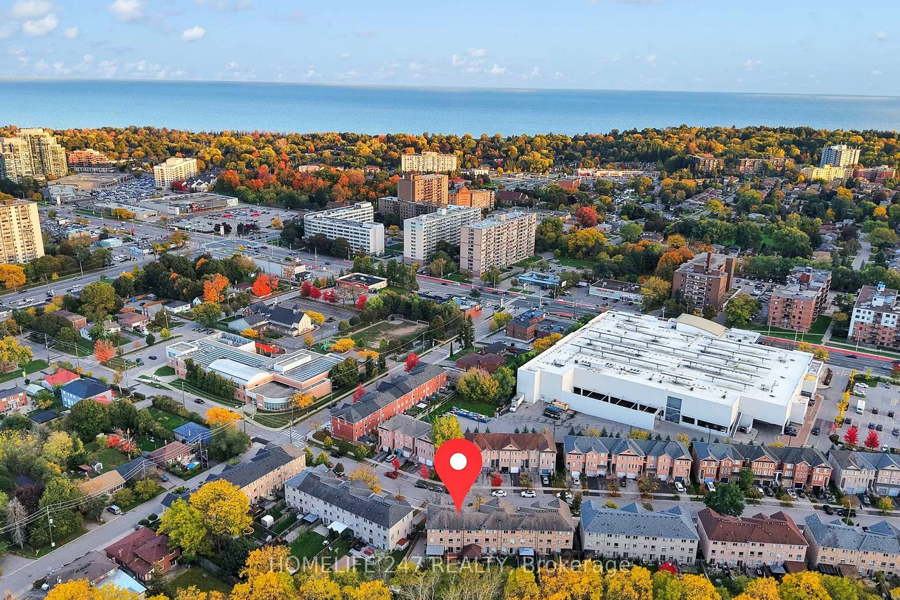 126, Conn Smythe, Scarborough Village, Toronto