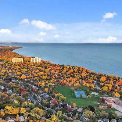 126, Conn Smythe, Scarborough Village, Toronto