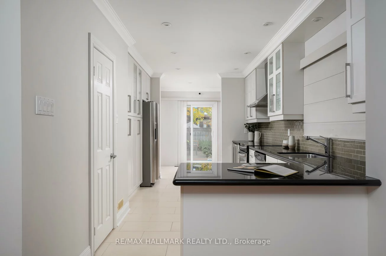 53, Ferrier, Playter Estates-Danforth, Toronto
