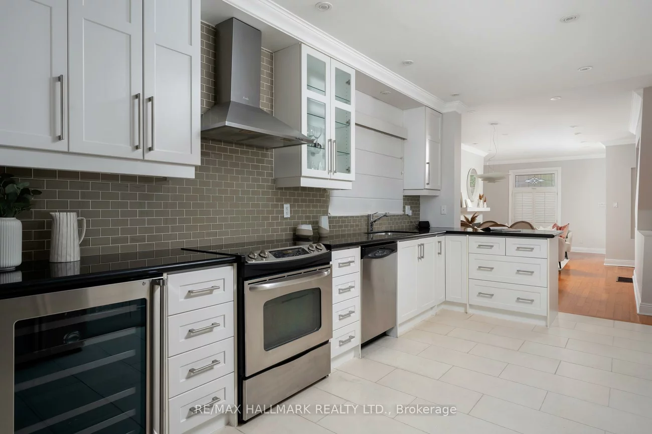 53, Ferrier, Playter Estates-Danforth, Toronto