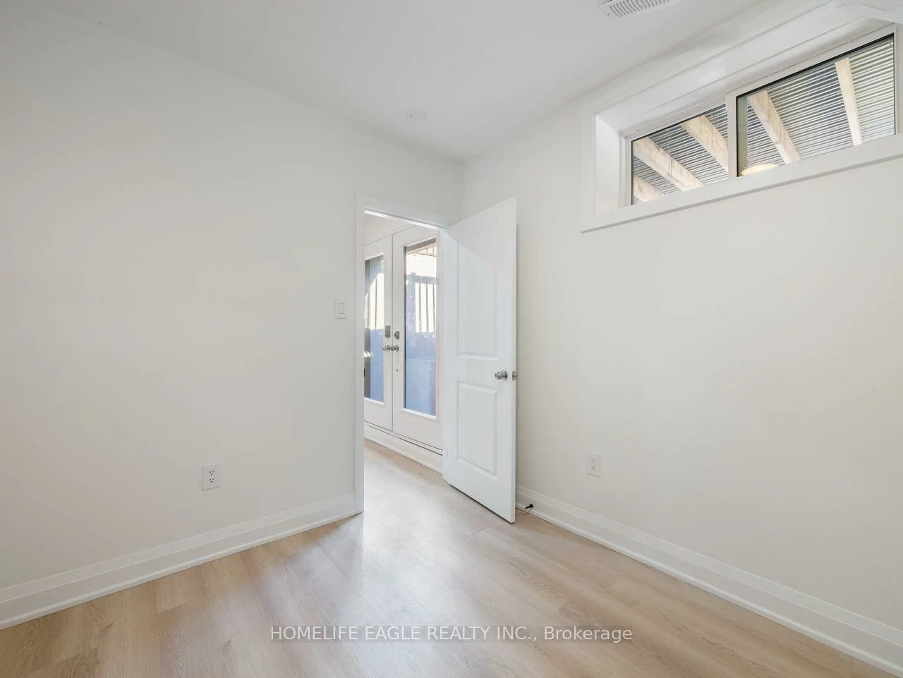 109A, Heale, Birchcliffe-Cliffside, Toronto