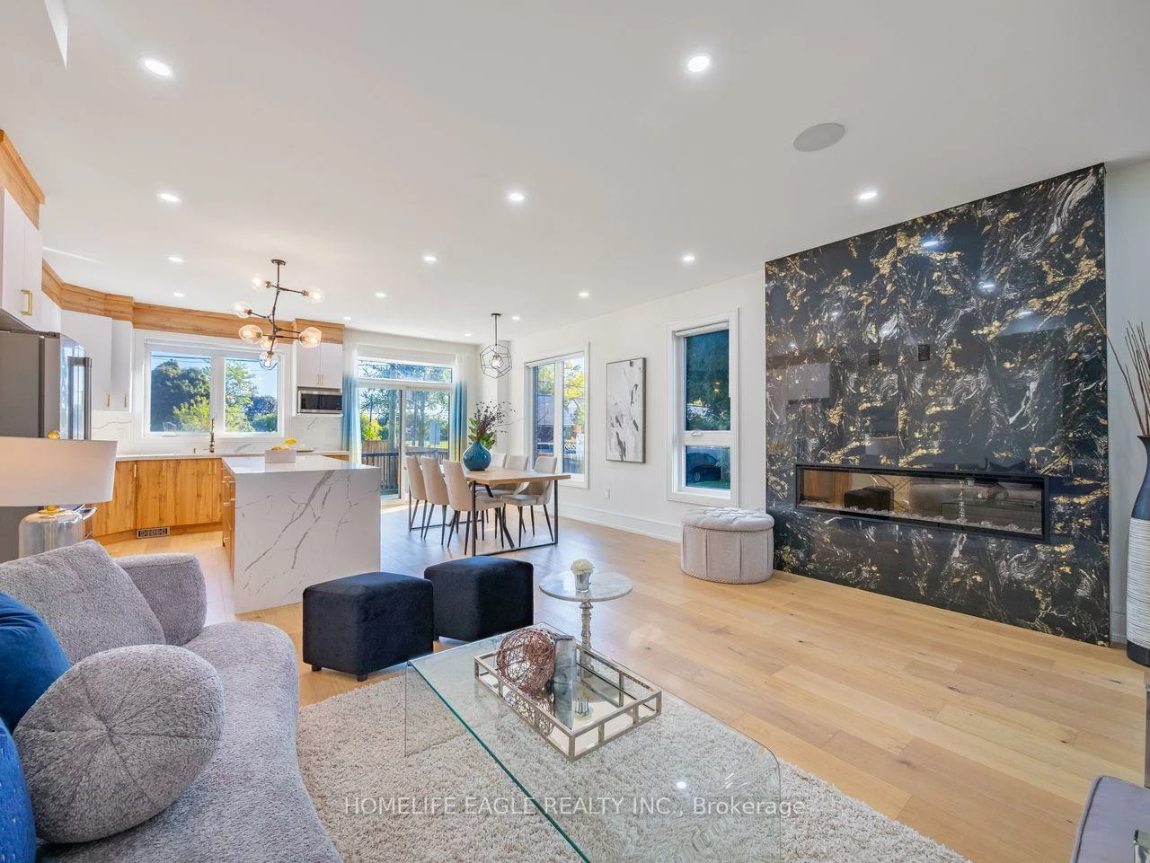 109A, Heale, Birchcliffe-Cliffside, Toronto