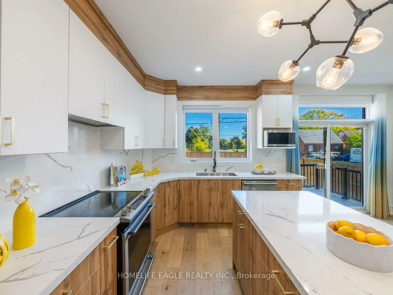 109A, Heale, Birchcliffe-Cliffside, Toronto