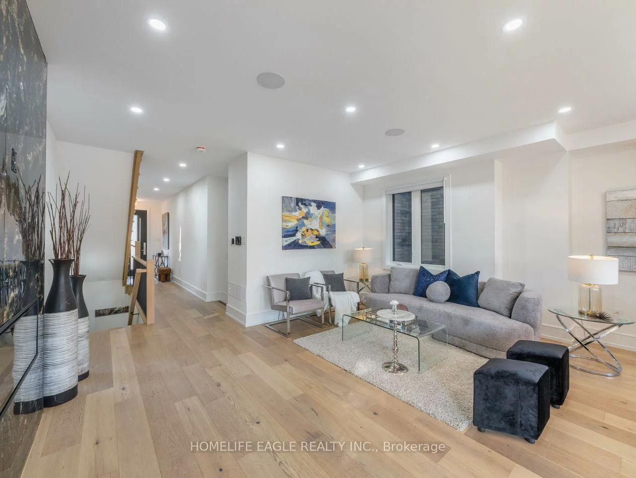 109A, Heale, Birchcliffe-Cliffside, Toronto